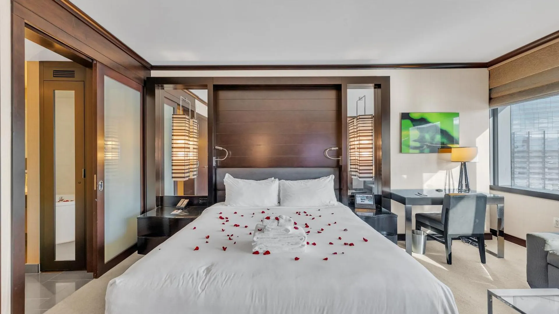Vdara Hotel Premium Studio Suite * Free Valet Parking 라스베이거스